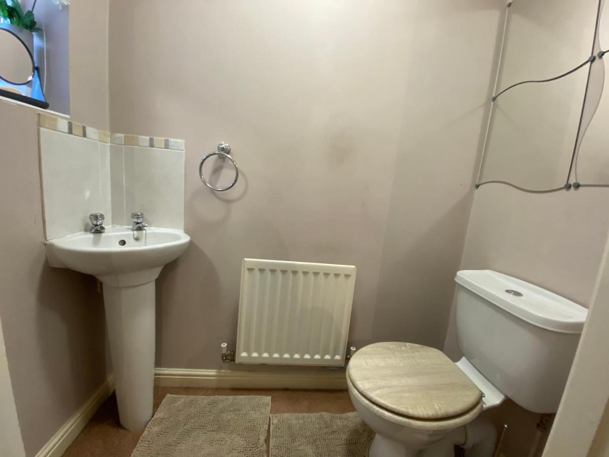 Wellingborough Cosy Hub Villa Great Harrowden Exterior foto